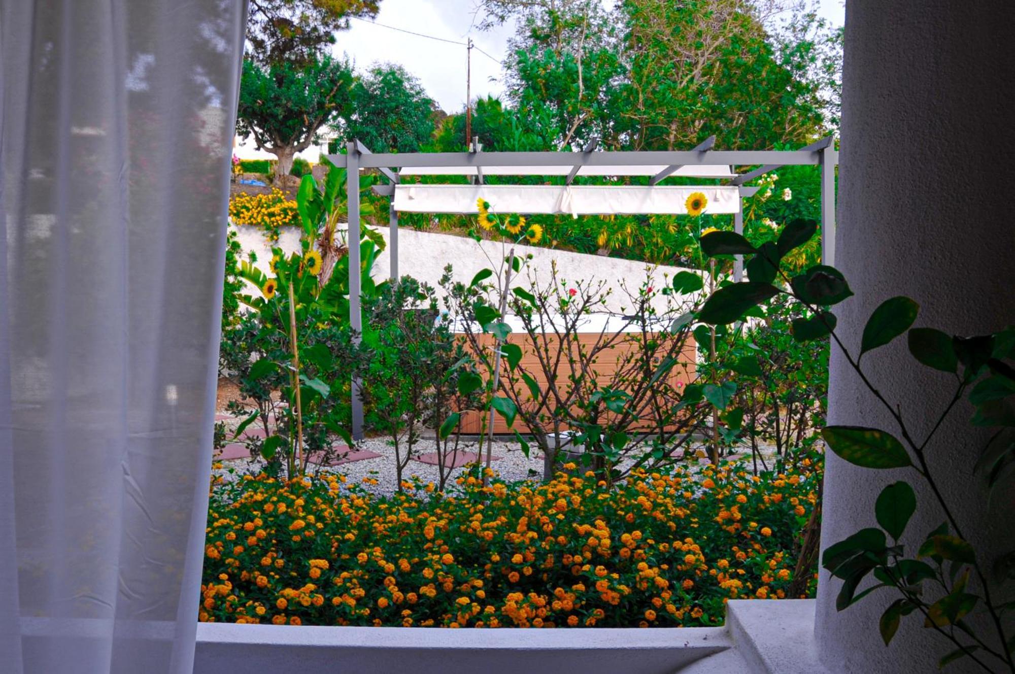 Maria Tindara "La Locanda" Vulcano  Exterior foto